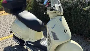 Vespa Granturismo 200 L  (3)