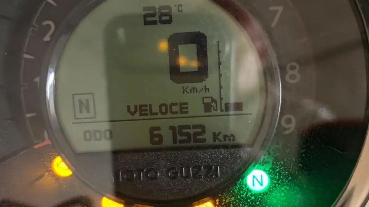 Moto Guzzi MGX 21 1400 (2016 - 20)  (7)