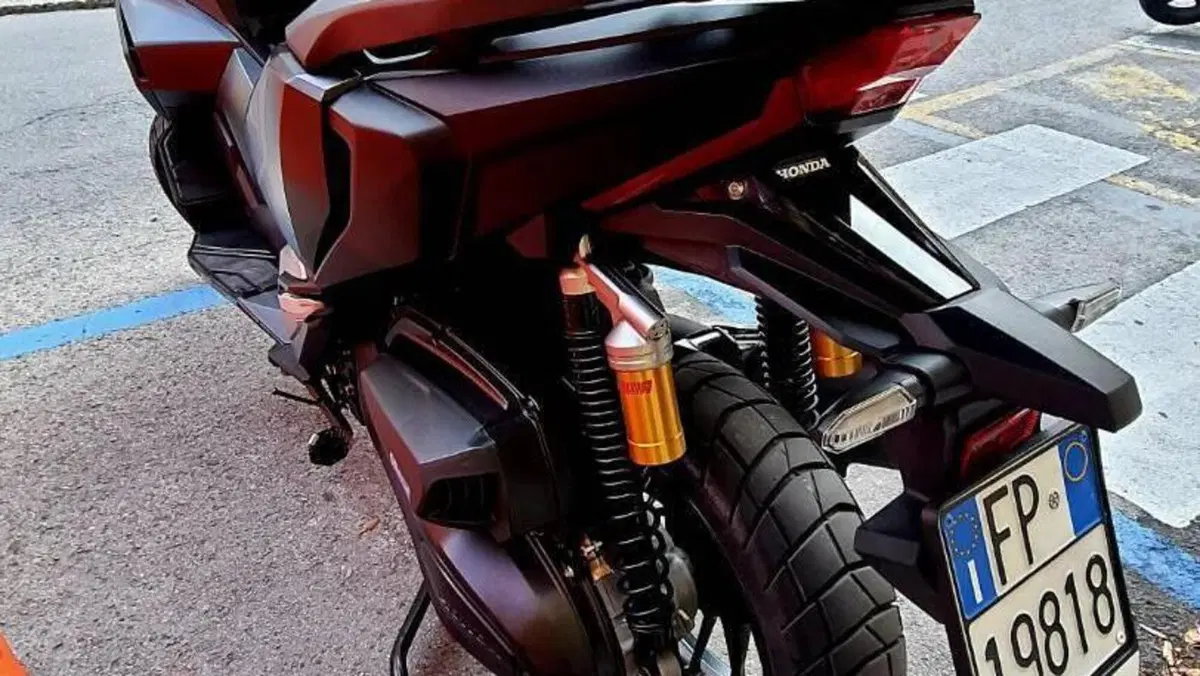 Honda ADV 350 Special Edition (2025 - 26)  (8)