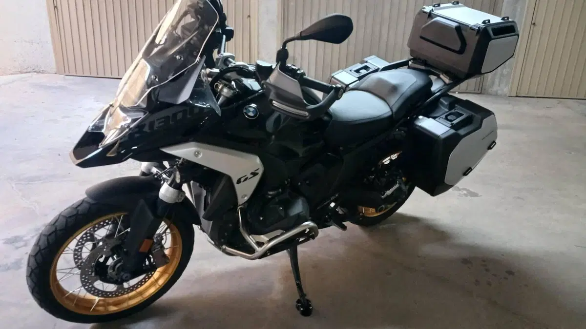 Bmw R 1300 GS Triple Black (2023 - 26)  (2)