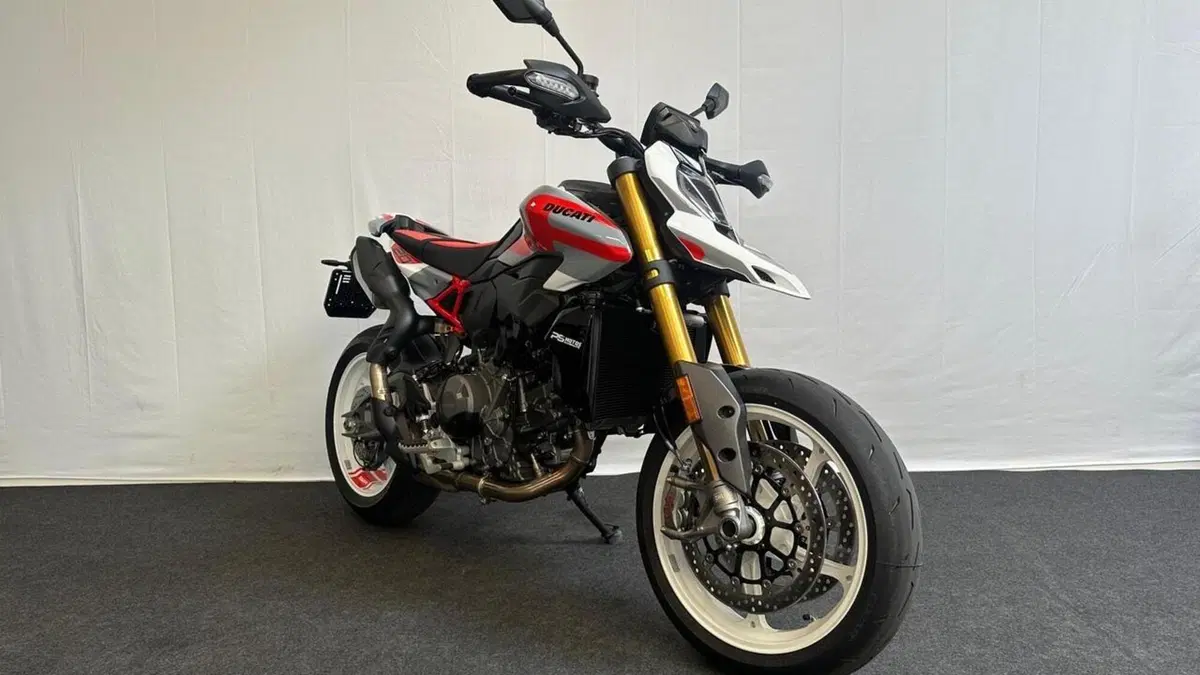 Ducati Hypermotard V2 SP (2026)  (5)