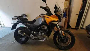 Moto Guzzi Stelvio (2024 - 26)  (3)