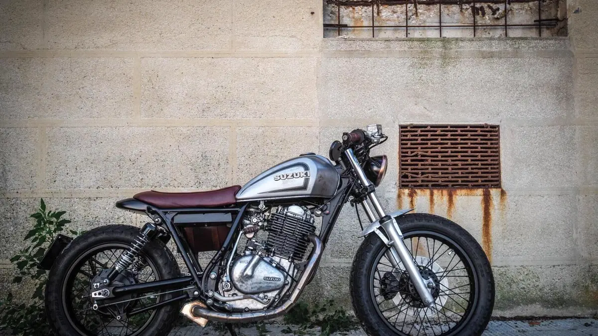 Suzuki GN 250  (4)