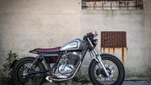 Suzuki GN 250  (4)