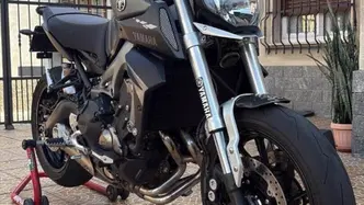 Yamaha MT-09 (2013 - 15) usata