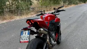 Ducati Streetfighter V2 (2025 - 26)  (4)