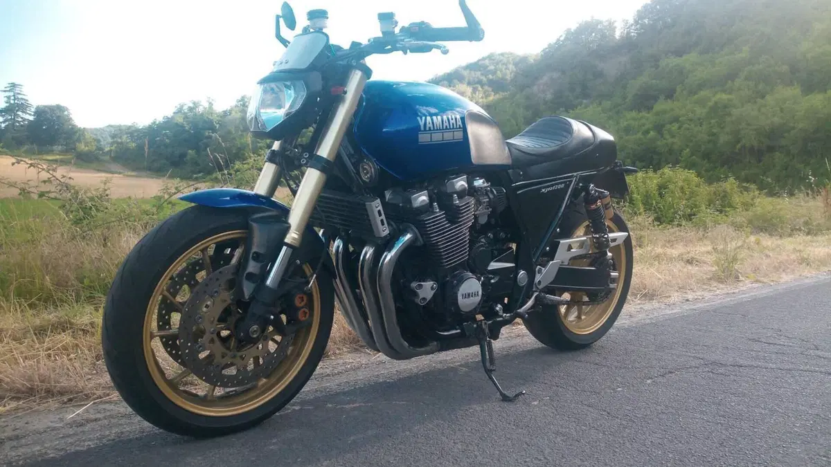 Yamaha XJR 1200  (5)