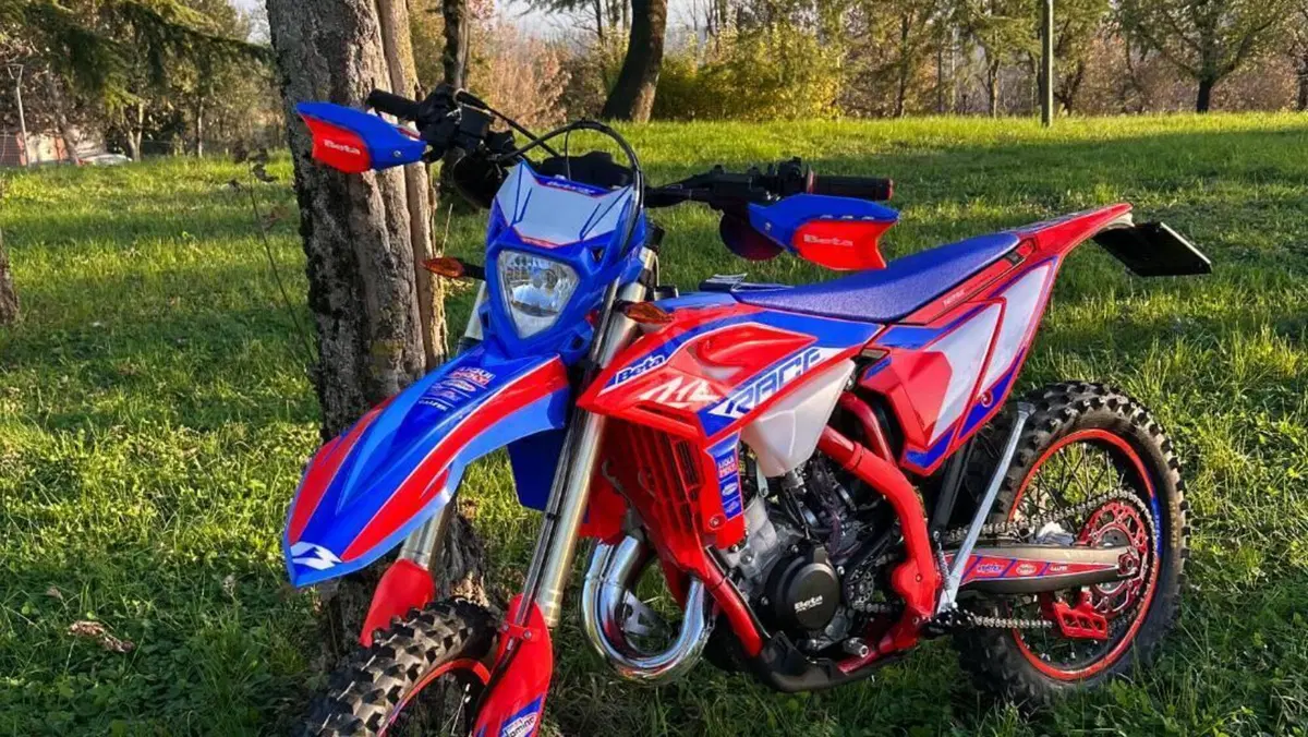 Betamotor RR 125 2T Enduro Race (2025)  (5)