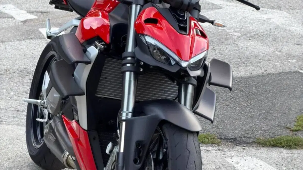 Ducati Streetfighter V2 (2022 - 24)  (4)