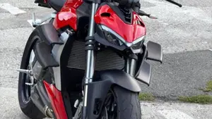 Ducati Streetfighter V2 (2022 - 24)  (4)