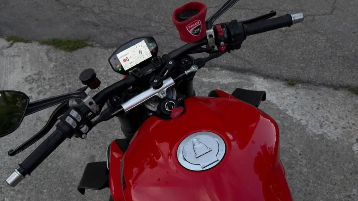 Ducati Streetfighter V2 (2022 - 24)  (5)