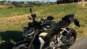 Ducati Streetfighter V2 955 Green (2022 - 23)  (2)