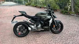 Ducati Streetfighter V2 955 Green (2022 - 23)  (5)