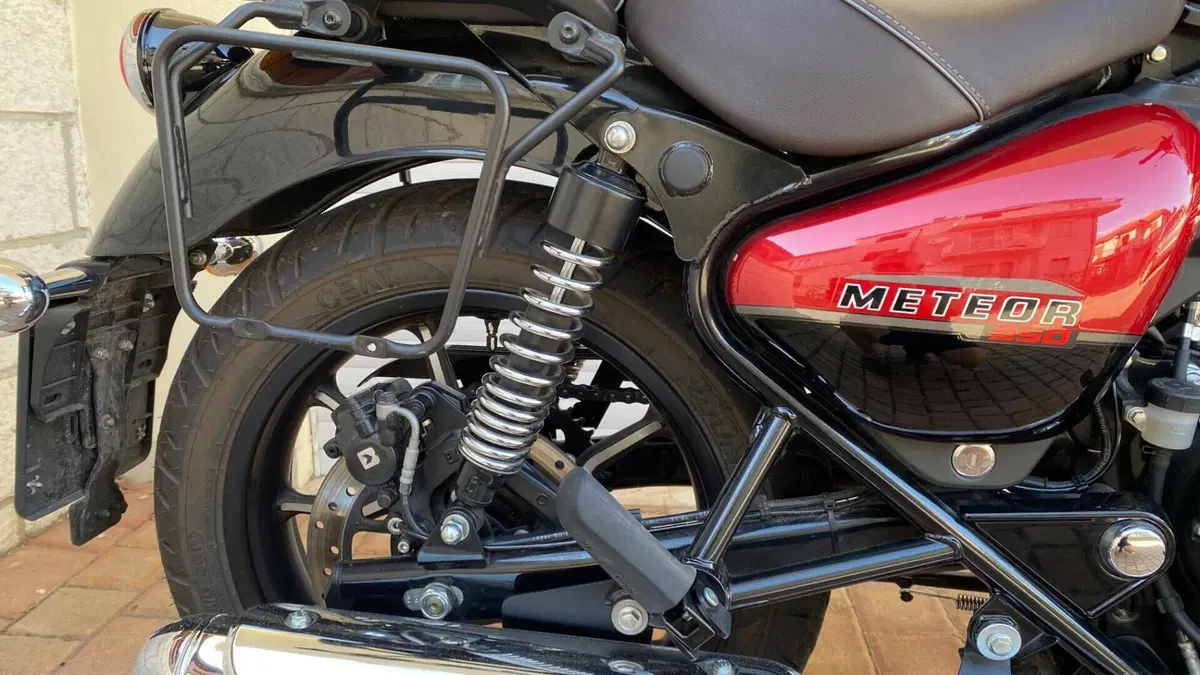 Royal Enfield Meteor 350 Aurora (2024 - 26)  (5)