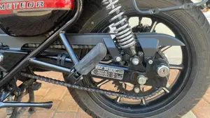 Royal Enfield Meteor 350 Aurora (2024 - 26)  (9)