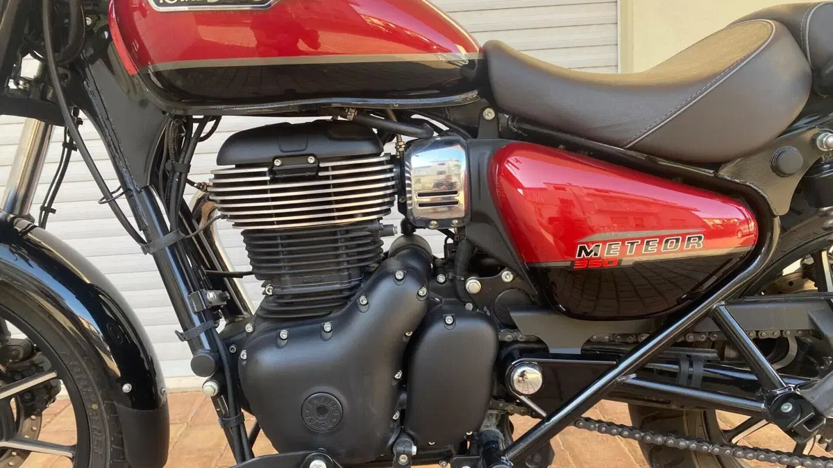 Royal Enfield Meteor 350 Aurora (2024 - 26)  (10)