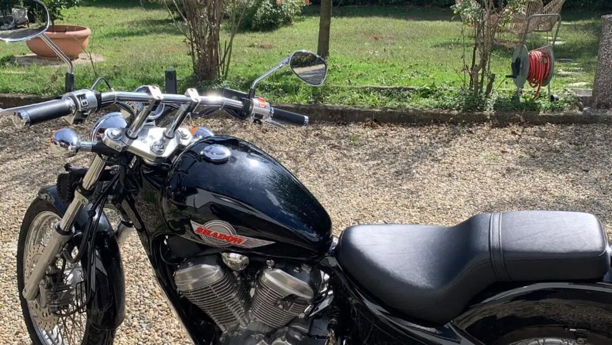 Honda VT 600 C Shadow (1989 - 02)  (2)