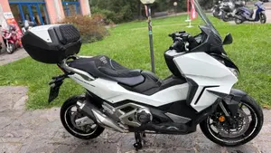 Honda Forza 750 DCT Urban (2021 - 24)  (5)