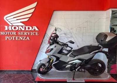 Honda X-ADV 750 DCT Gravel (2021 - 24) - Annuncio 10104657