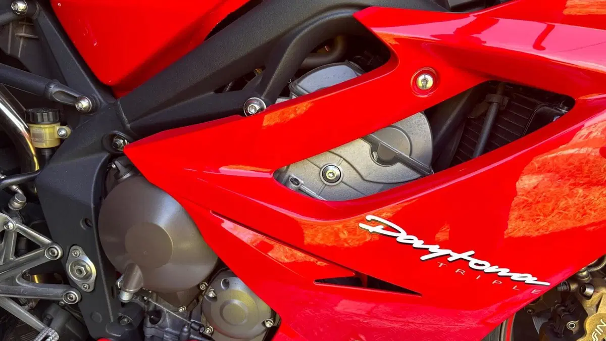 Triumph Daytona 675 (2006 - 08)  (5)