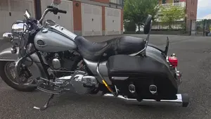 Harley-Davidson 1584 Road King Classic (2007 - 10) - FLHRC  (2)