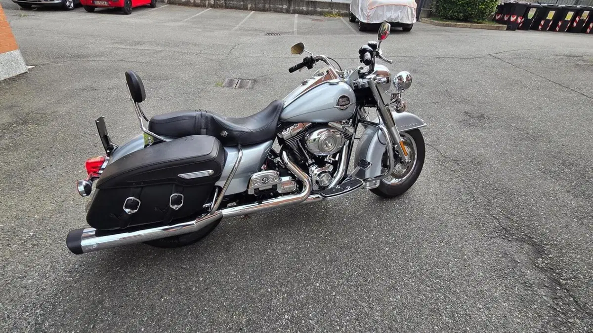Harley-Davidson 1584 Road King Classic (2007 - 10) - FLHRC  (3)