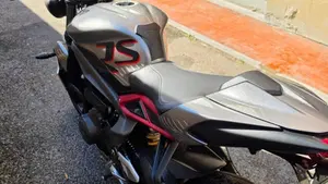 Triumph Street Triple RS (2020 - 22)  (4)