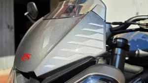 Triumph Street Triple RS (2020 - 22)  (6)