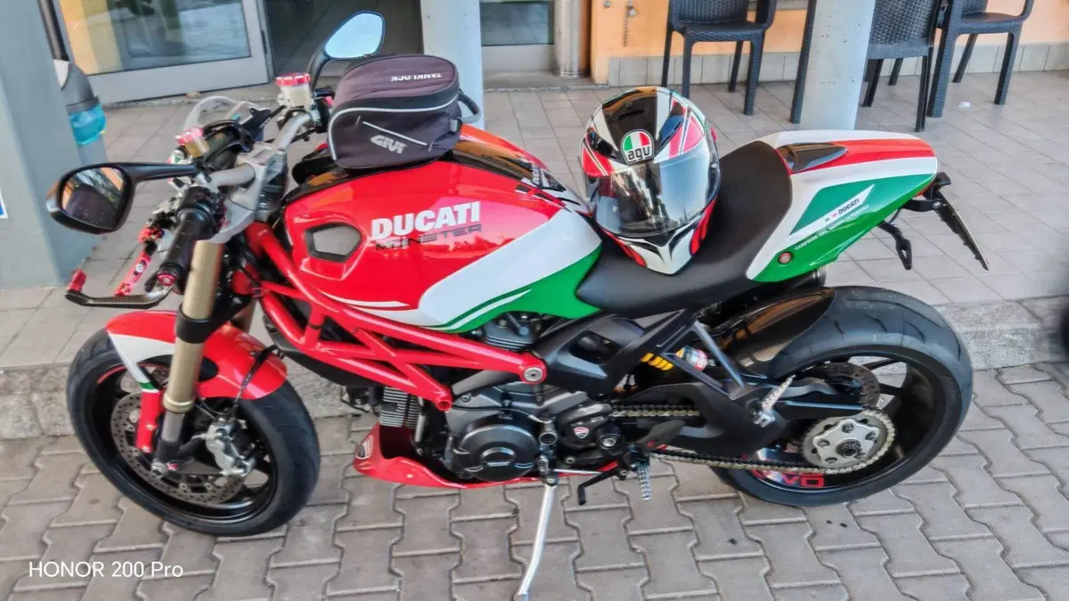 Ducati Monster 1100 Evo ABS (2011 - 13)  (2)