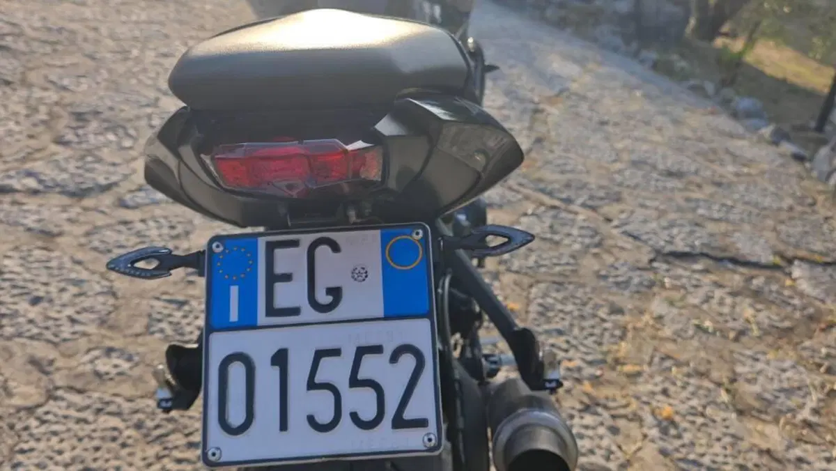 Triumph Street Triple R ABS (2013 - 17)  (5)