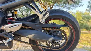 Triumph Street Triple R ABS (2013 - 17)  (6)