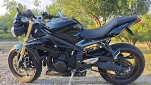 Triumph Street Triple R ABS (2013 - 17)  (7)