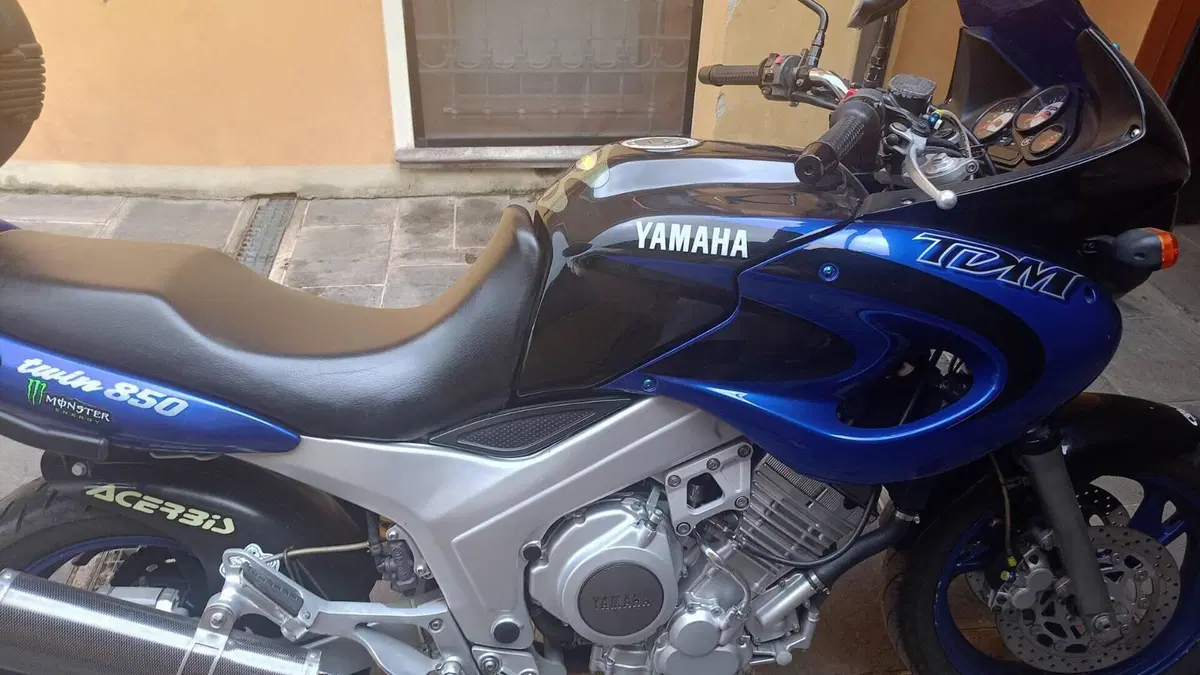 Yamaha TDM 850 (1996 - 01)  (5)