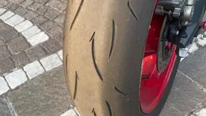 Triumph Street Triple 765 RX (2026)  (6)