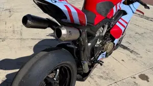 Ducati Panigale V4 (2022 - 24)  (6)