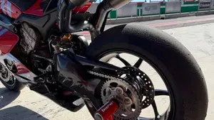 Ducati Panigale V4 (2022 - 24)  (8)