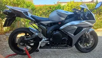 Honda CBR 1000 RR Fireblade (2006 - 07) usata