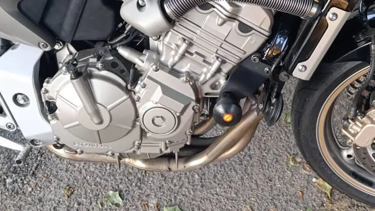 Honda Hornet 600 (2005 - 06)  (3)