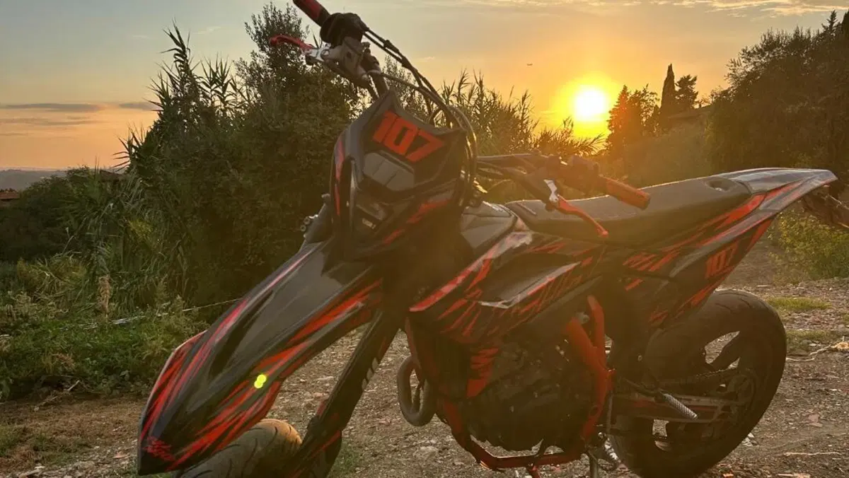 Betamotor RR 125 4T Motard LC (2021 - 23)  (2)
