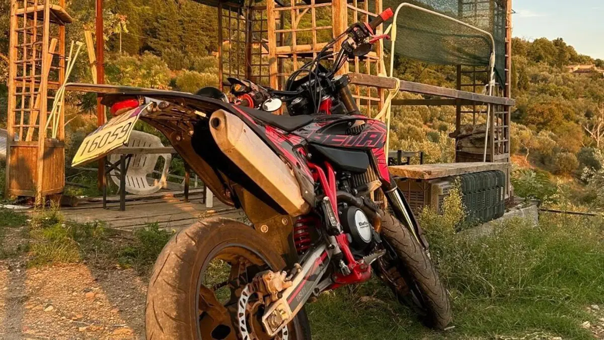 Betamotor RR 125 4T Motard LC (2021 - 23)  (6)
