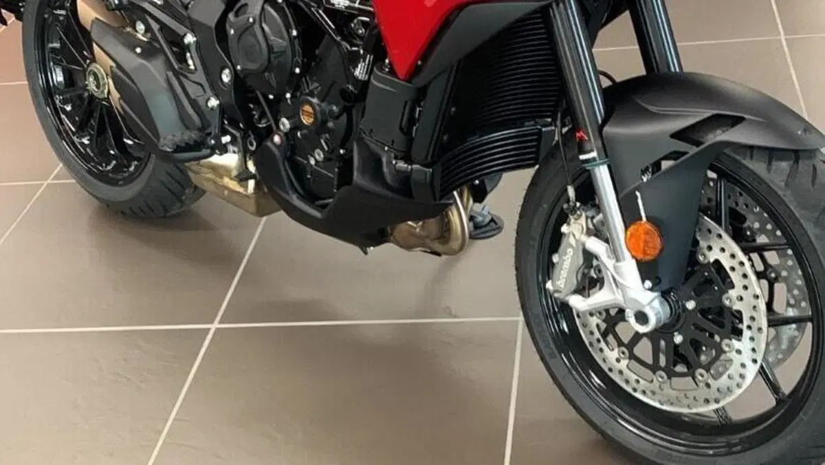 MV Agusta Turismo Veloce 800 R (2023 - 26)  (5)