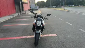 Suzuki GSR 600 (2006 - 11)  (4)