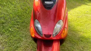 Yamaha Majesty 125 (2000 - 06)  (2)