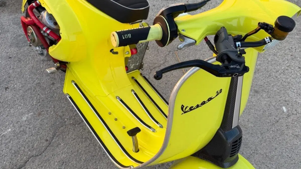 Piaggio Vespa 50 R  (7)