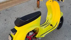 Piaggio Vespa 50 R  (8)