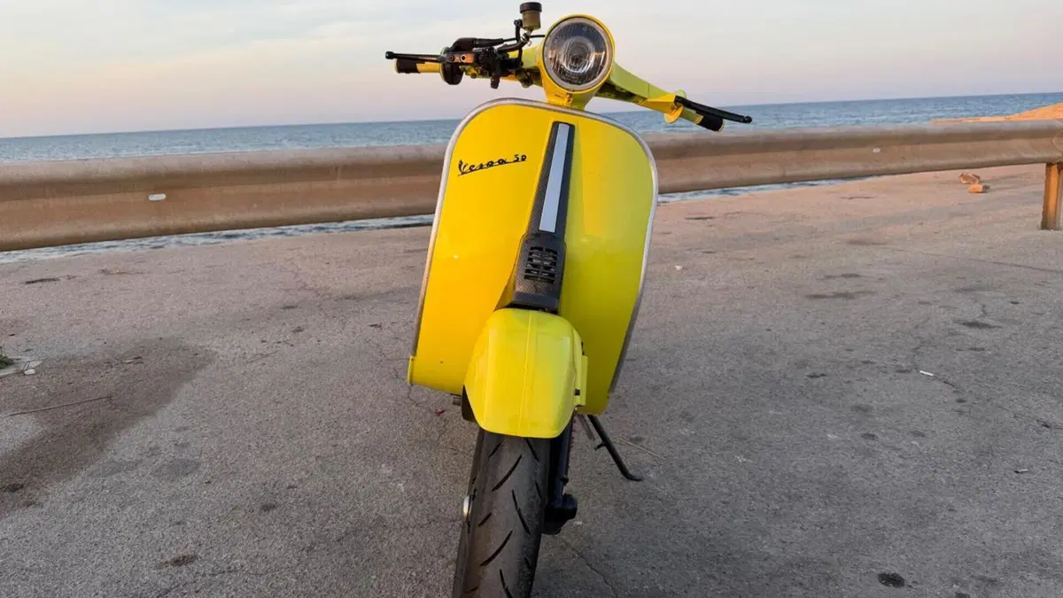 Piaggio Vespa 50 R  (10)