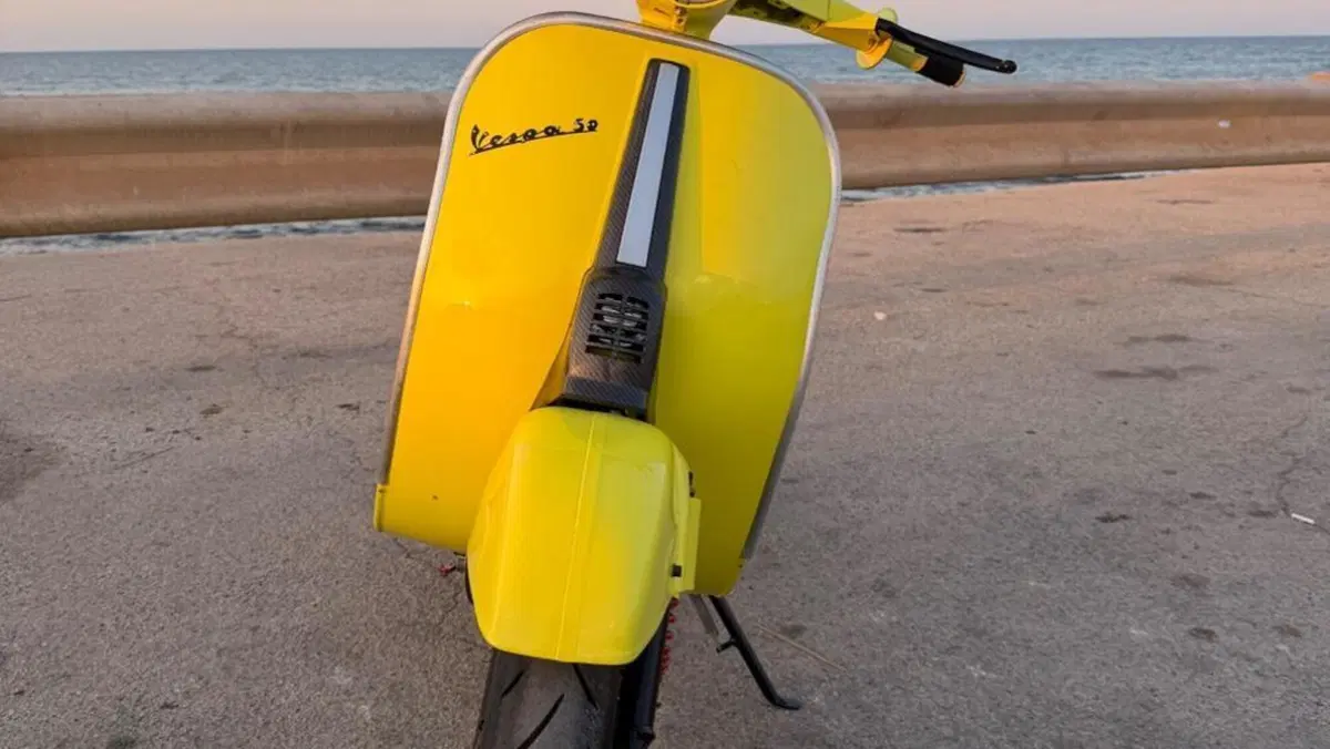 Piaggio Vespa 50 R  (11)