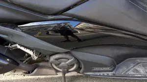 Yamaha T-Max 560 Tech Max (2021)  (11)