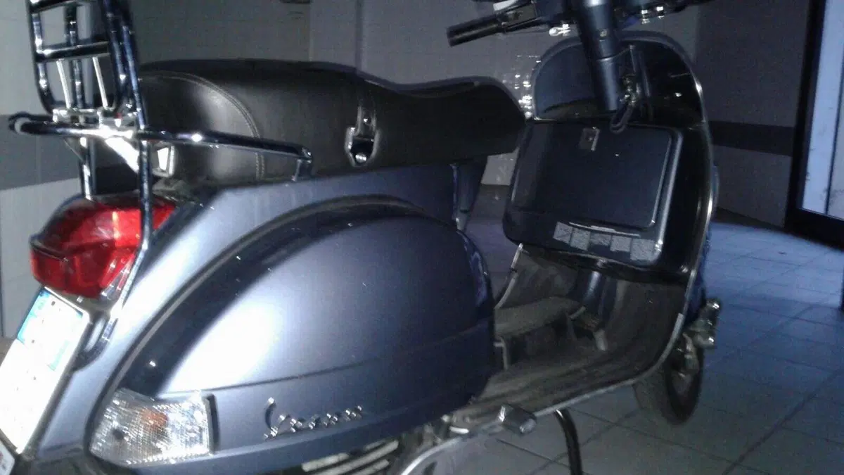 Vespa PX 150 (2010 - 17)  (2)