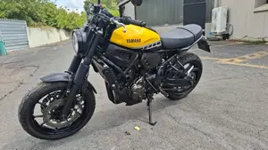 Yamaha XSR 700 ABS 60th Anniversary (2016 - 18)  (2)